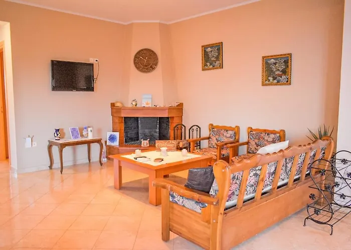 Effie's Escape Spacious דירה *