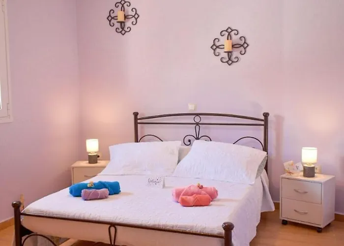 Effie's Escape Spacious דירה *